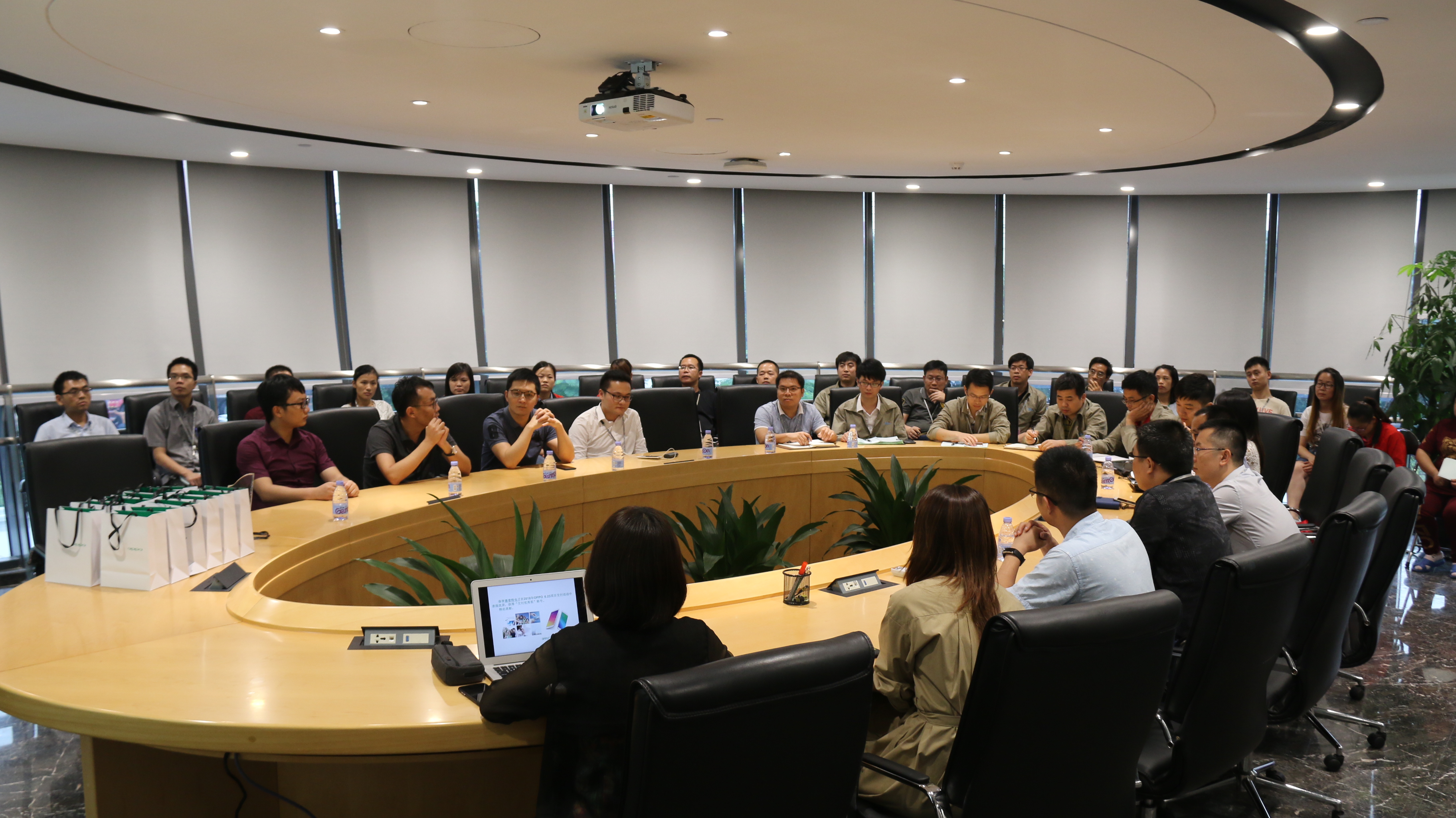 1541122645996185.jpg 1541122645996185.jpg